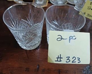 Lot 323  2 small tumblers   8 