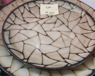 Lot 352  Crackled design stoneware 6 pc   15