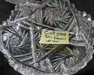 Lot 401 cut small flat 4" bowl  15