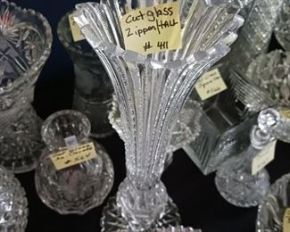 Lot 411  Tall Zipper cut Vase   11" tall      50