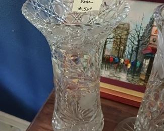 Lot 509 Cut Glass 12" Vase     80