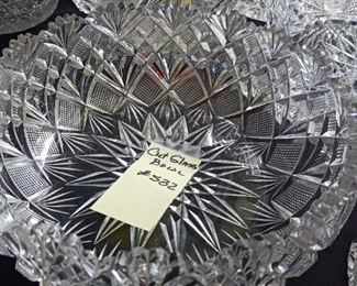 Lot 532 Cut Glass Low star Bowl   50