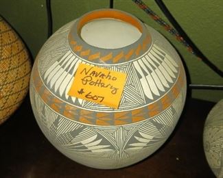 Lot 607  Navajo Pottery  round Vase  70