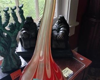 Lot 642 Dale Tiffany art glass newer Vase   60