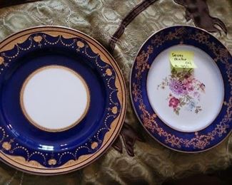 Lot 453   Group Lot 1 sevres  and 1 minton    30