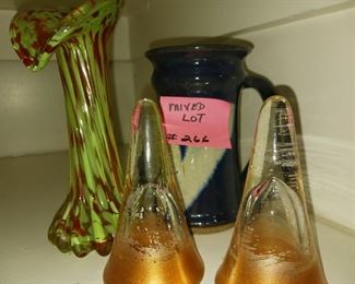 Lot 266 Moxed Lot Glass and Mug      20