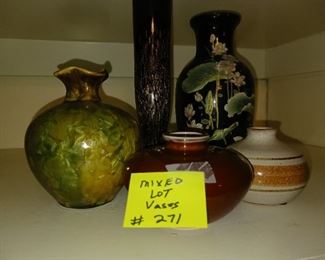 lot 271  Mixed Lot Vases     30
