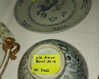 Lot 700 and 701 Old asian Bowl , delft plate   40 Each