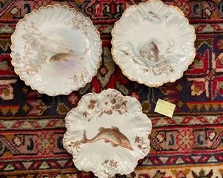 Lot 105   Choice on Fish Plates  20 each