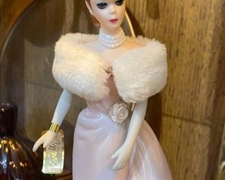 Porcelain music box Barbie for Enesco