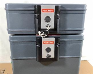 MECO320 First Alert Portable Safes With Keys