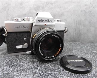 Vintage Minolta SRT201 Film Camera with 50mm 1.7 Lens