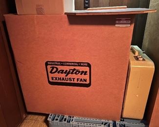 Industrial Thermally Protected Dayton Whole house exhaust fan ; Model 3K3710