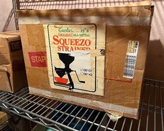 Vintage Squeezo strainer for canning; model 09101; never used