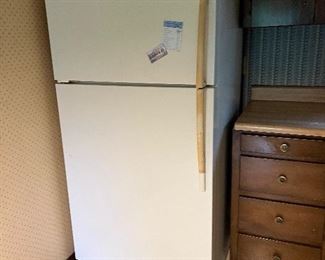 MAYTAG refrigerator