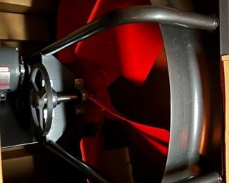 Thermally Protected Dayton Whole house exhaust fan ; Model 3K3710