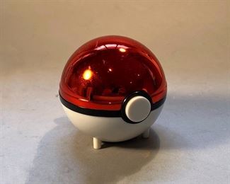 Vintage 1999 Burger King Pokemon Ball  (no card)
