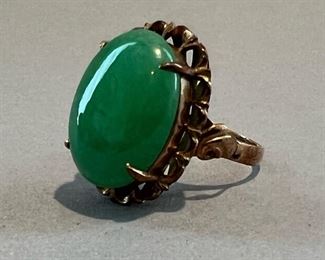 18K Gold and Jade Ring 
