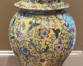 Large Famille Jaune Chinese Ginger Jar