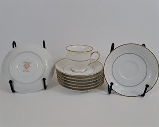 Noritake China 5930 - Japan - over 100 pieces with full sets