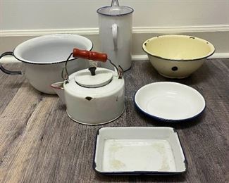 Enamelware Lot V