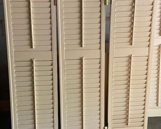 Plantation shutters