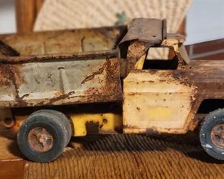 Metal toy truck 