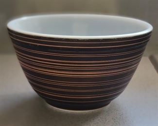 Pyrex Terra 401 mixing bowl 