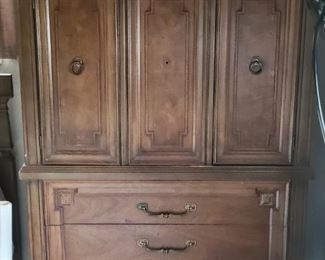 Armoire