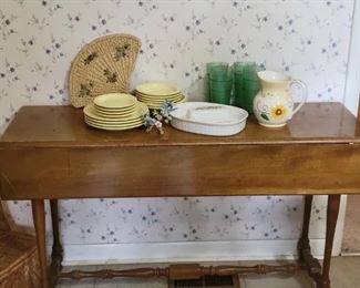 Drop leaf dining table 