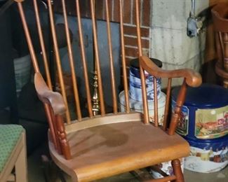 Oak rocking chair 