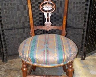 Small Vintage Mahogany Fiddle Back Dining Parlor Chair