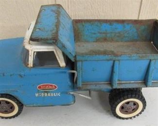 1960's Metal Tonka Dump Truck