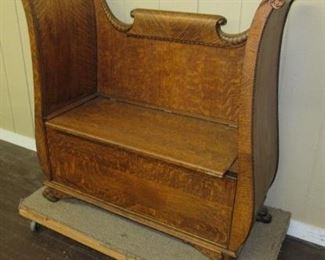 Oak Hall Bench w/Storage Underneath Seat & Carved Feet