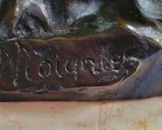 Bronze Dogs Signature