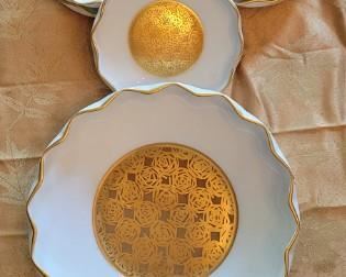 Okura China 5 Serving bowels 10in, 7 Small bowels 6in. etched gold