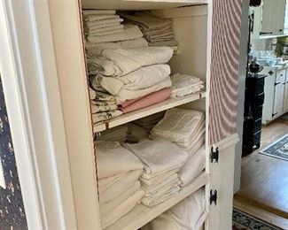 Pretty, useful towels & linens.