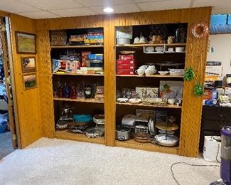 Vintage toys, board games & serving ware.