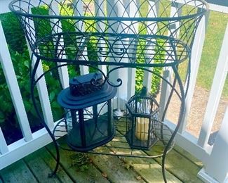 Vintage style wire plant stand.