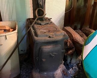 Cast iron stove
