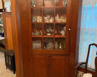 1800s Pennsylvania Dutch Corner Cupboard