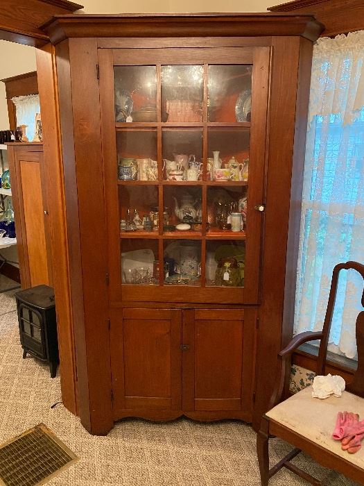 1800s Pennsylvania Dutch Corner Cupboard