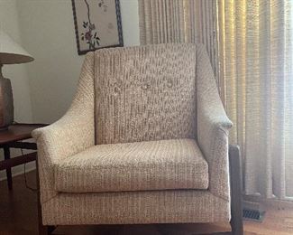 Mid Century Modern Fabric Chair (rocks)