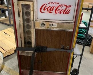 Vintage collectible Coca Cola vending machine 