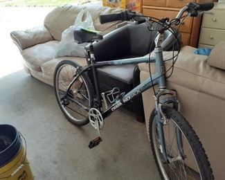Men's Diamond Back bicycle $50