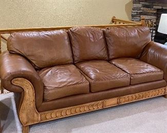 Quality USA &#127482;&#127480; Utah Leather and wood Sofa, Loveseat, and matching coffee table. 