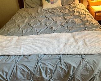 Queen size bed with frame and mattresses full size bed linens