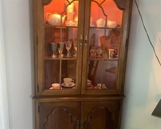 (52) $300 - Cherry Corner Cabinet by Stanley Furniture USA.  40w 18d  78h.   Matches table and chairs #51