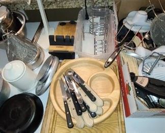 knives and more kitchen