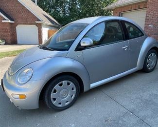 Bids accepted now until 1 pm on Saturday, July 2nd.  Minimum bid is $3200.00  - 2000 VW Beetle with 77,000 miles.  Two owner.  Clean title.